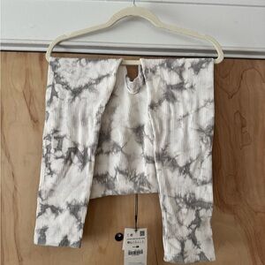 Zara Gray Tie-Dye Ribbed Leggings-Brand New w/tags. Size L.
